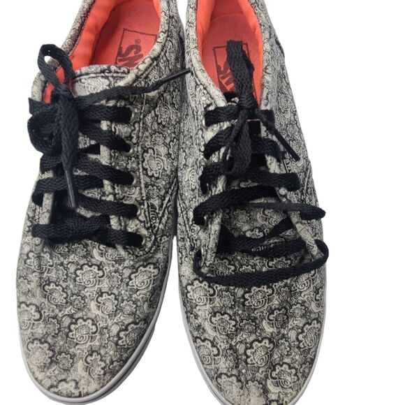 Vans Women SZ 8.5 Atwood Canvas Paisley Low Top Sneakers Lace-Up Black White - Picture 4 of 10